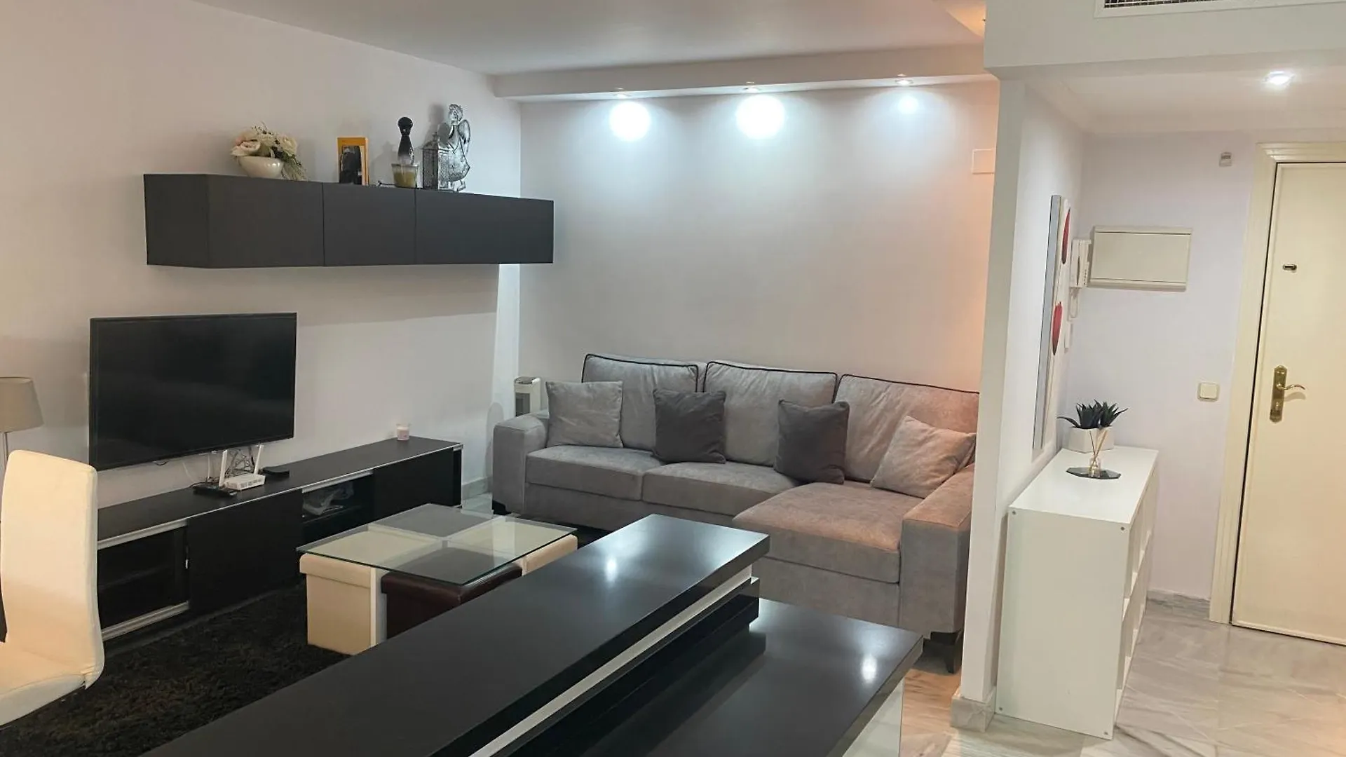 Dama Suite Marbella Rooms 0*,  Spain